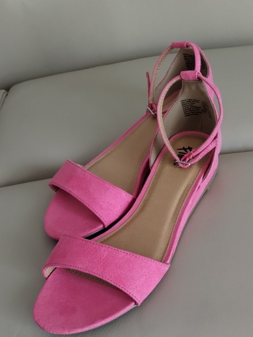 FIONI Bright Pink Ankle-Strap Low Wedge Heel Sandals Size 8